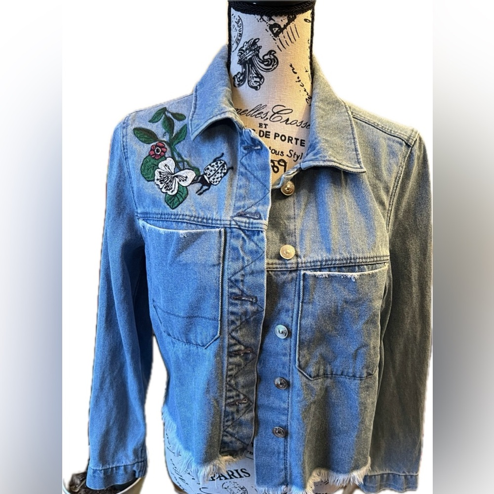 H&M X Coachella Womens Colab Denim Embroidered Jean Jacket